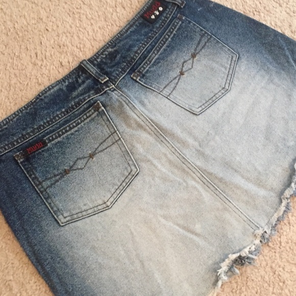 Mudd blue jean skirt. Size 11 - Picture 4 of 5